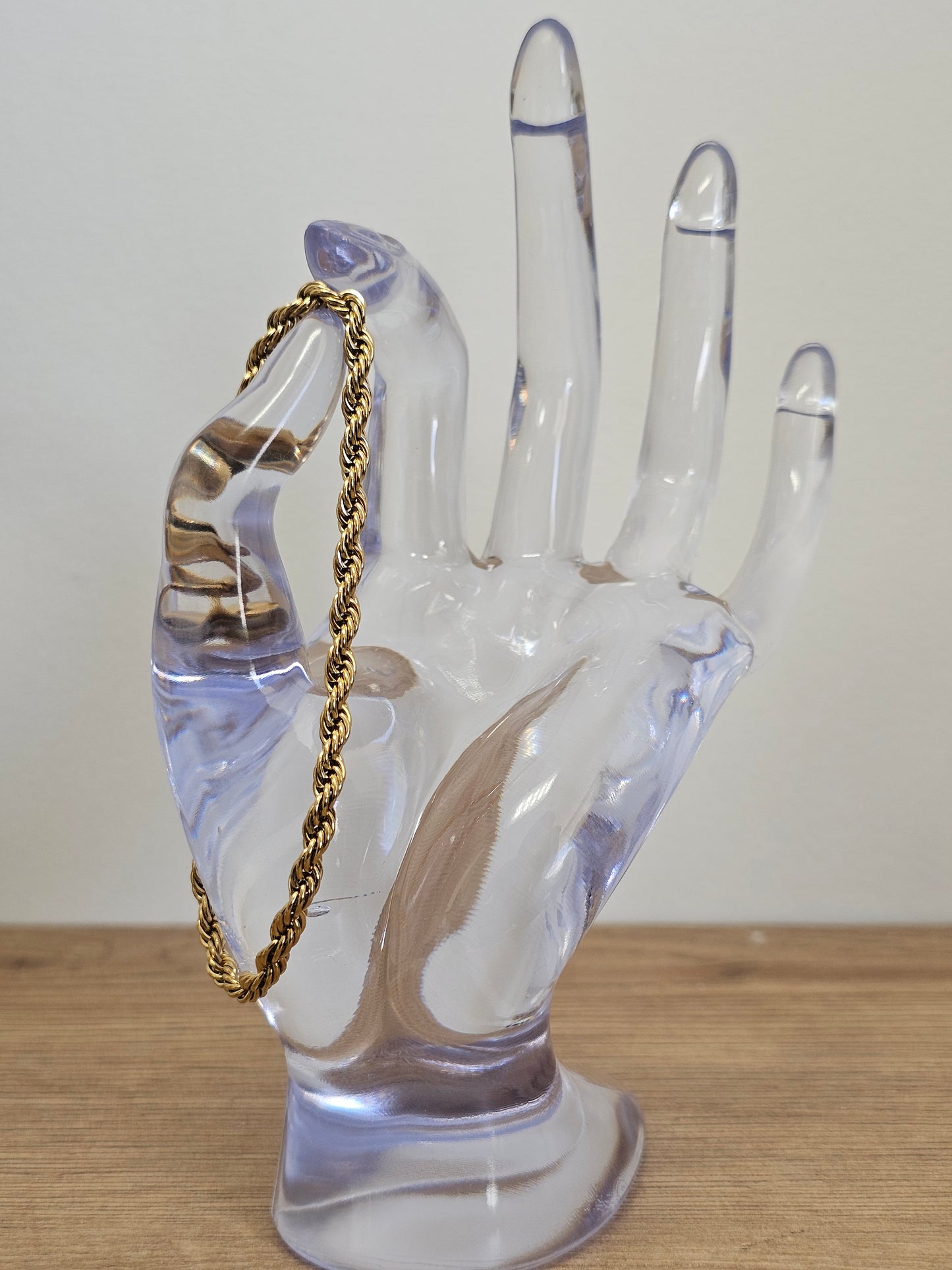 Pulsera Lazo 20 cm x 6 mm – Impacto y Elegancia Unisex