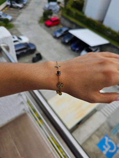 Pulsera Estilo LV – Elegancia Atemporal con Toque de Lujo