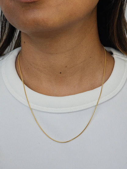 Cadena Hilo 45 cm x 1 mm – Estilo Delicado y Minimalista