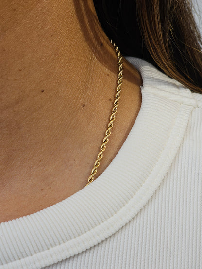 Cadena Lazo 45 cm x 2 mm – Delicadeza y Brillo