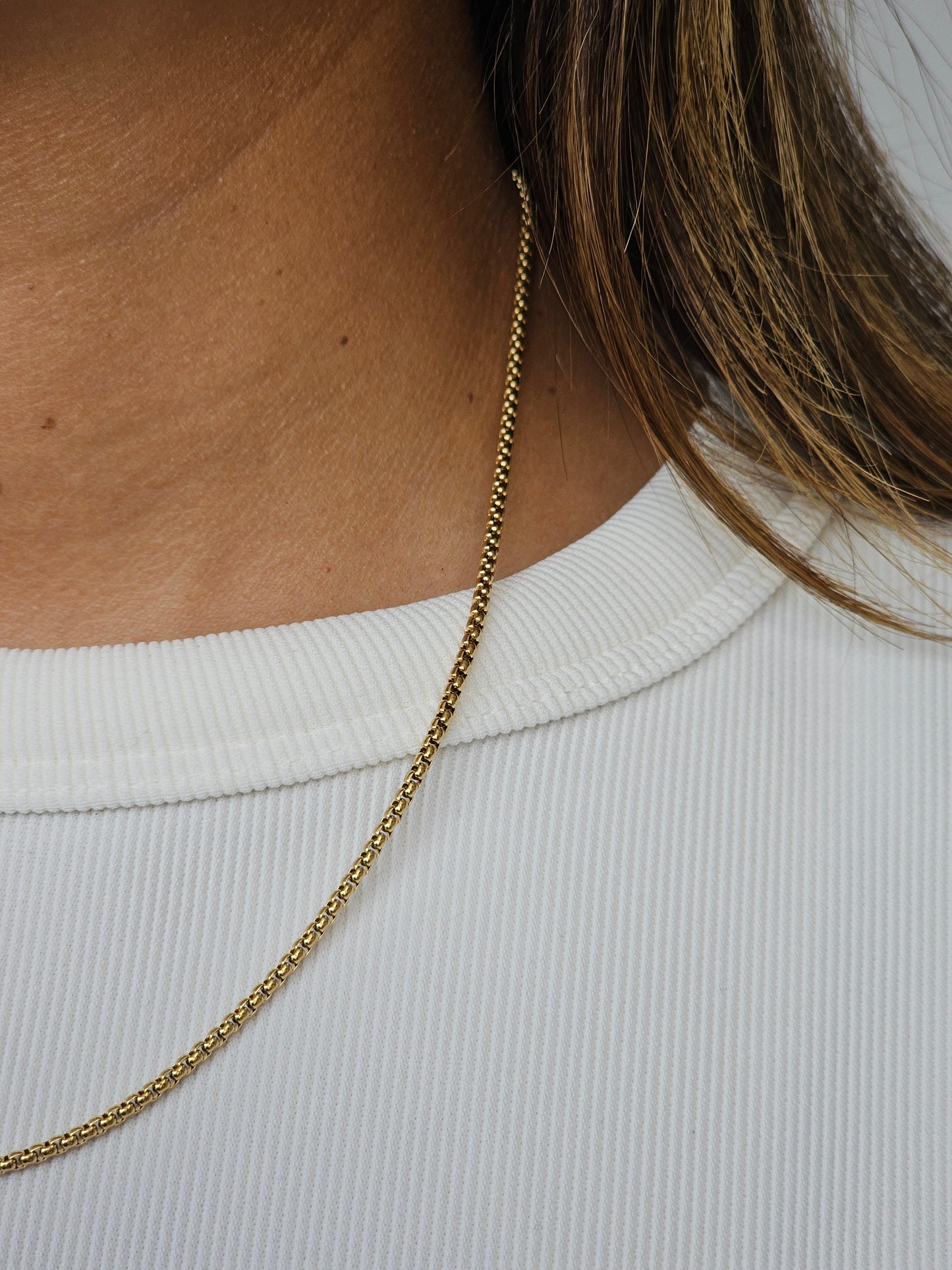 Cadena Veneciana 45 cm x 2 mm – Estilo Geométrico y Sofisticado