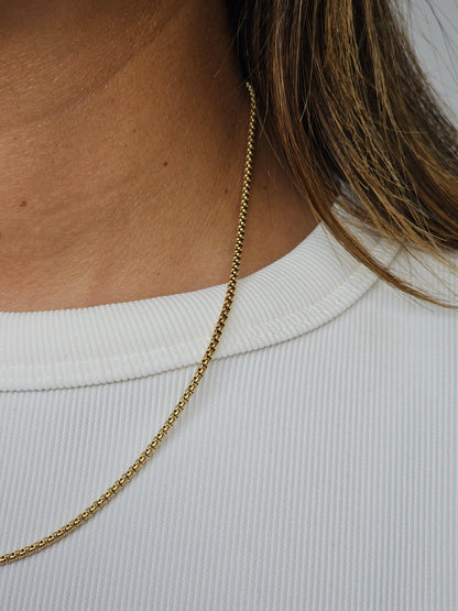 Cadena Veneciana 45 cm x 2 mm – Estilo Geométrico y Sofisticado