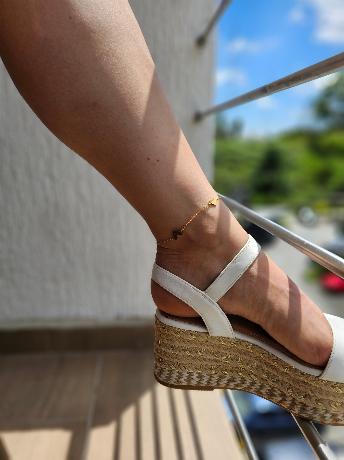 Tobillera Corazones – Estilo Romántico y Delicado