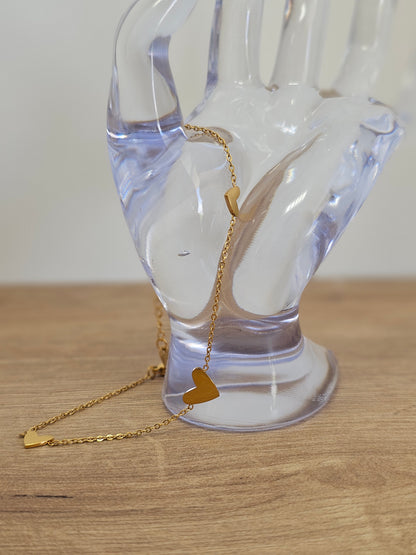 Tobillera Corazones – Estilo Romántico y Delicado