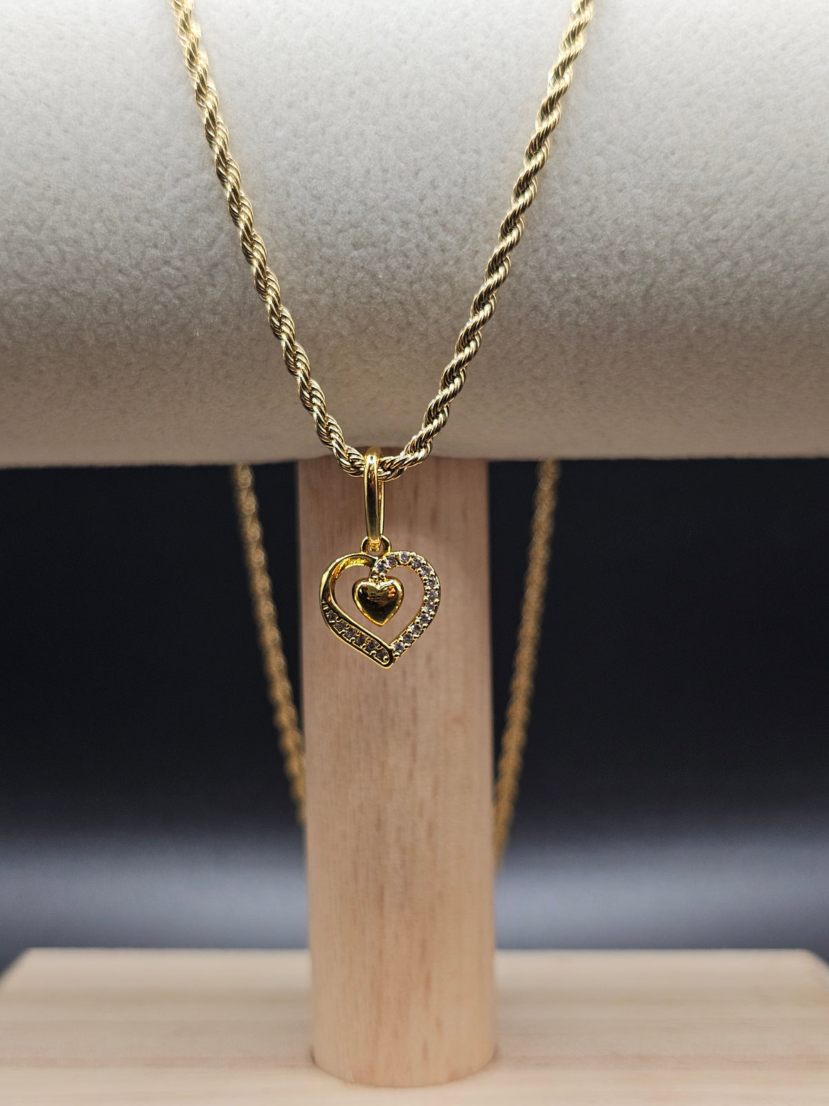 Dije Double Heart